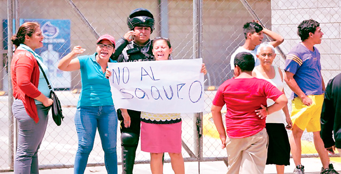 Golpismo, defensa de la revolución y la paz