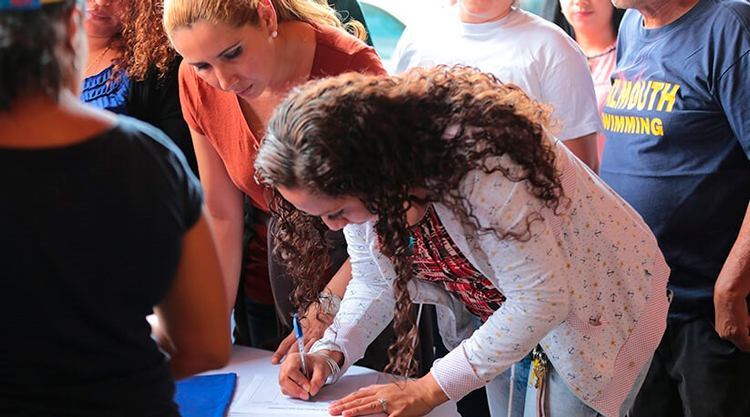 Nicaragüenses firman carta para demandar justicia