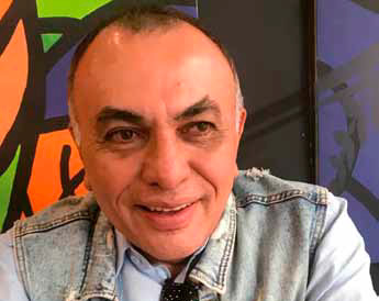 Voces insurrectas guerrilleras: ¡Aquí Radio Sandino!