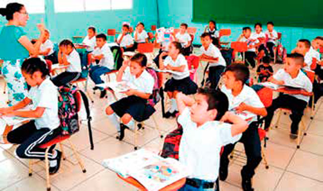 Nicaragua vestida de azul y blanco